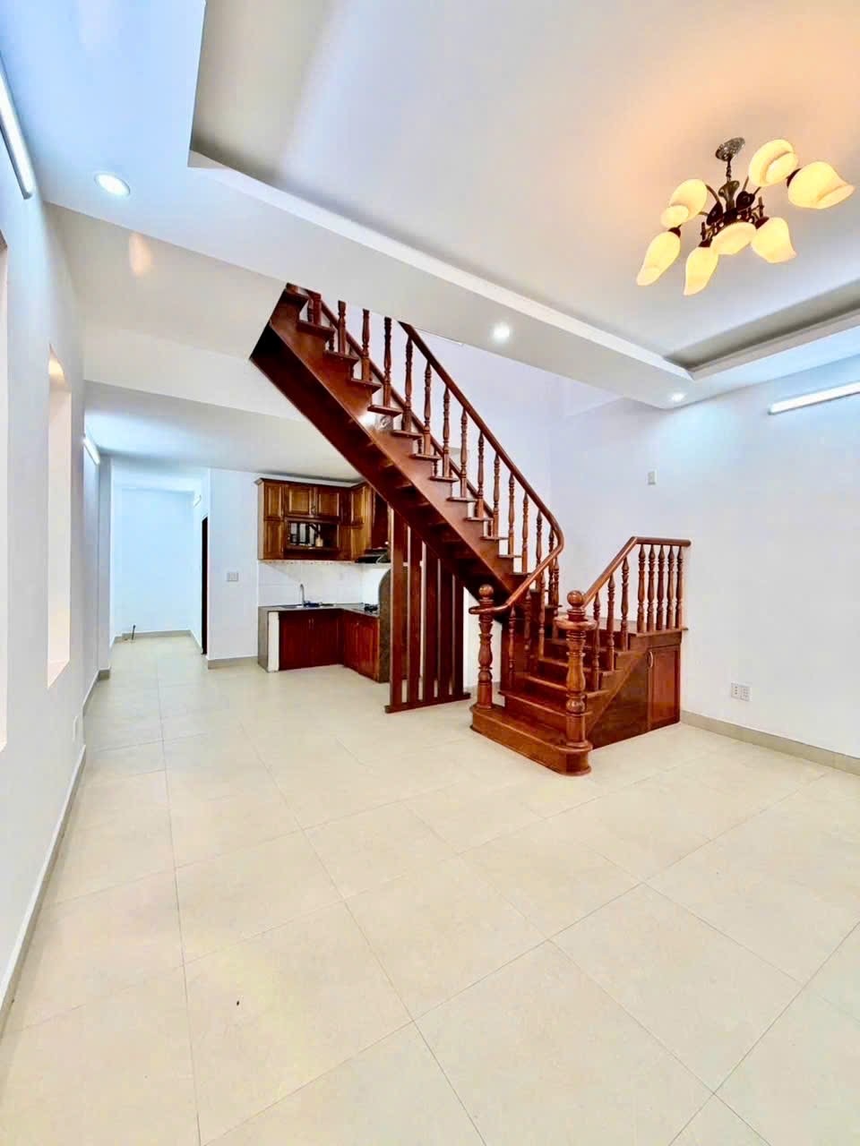 NHÀ MỚI - TÂN PHÚ