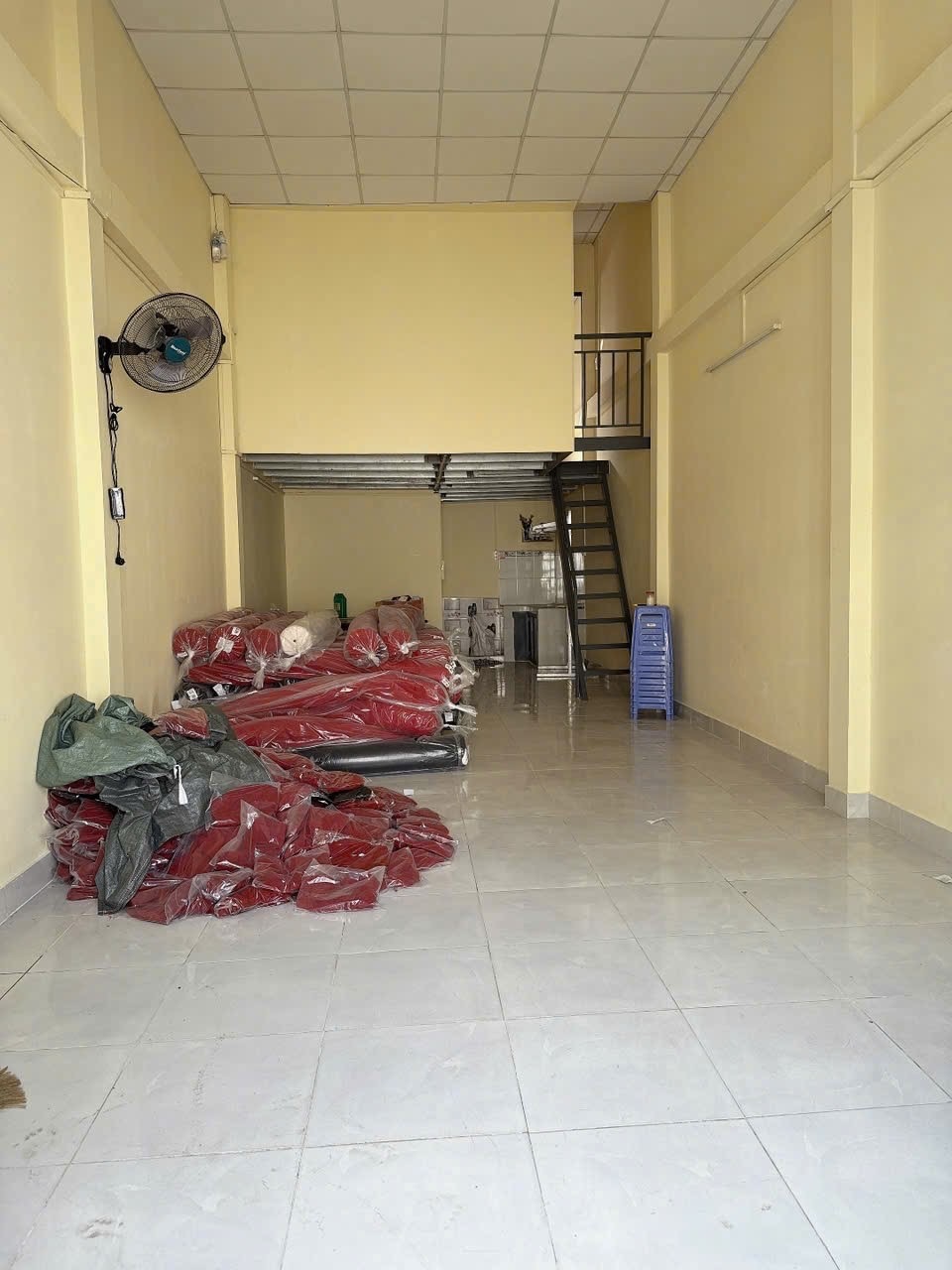 HÀNG MỚI HIẾM - HẺM 6M - GIÁP TÂN PHÚ -  