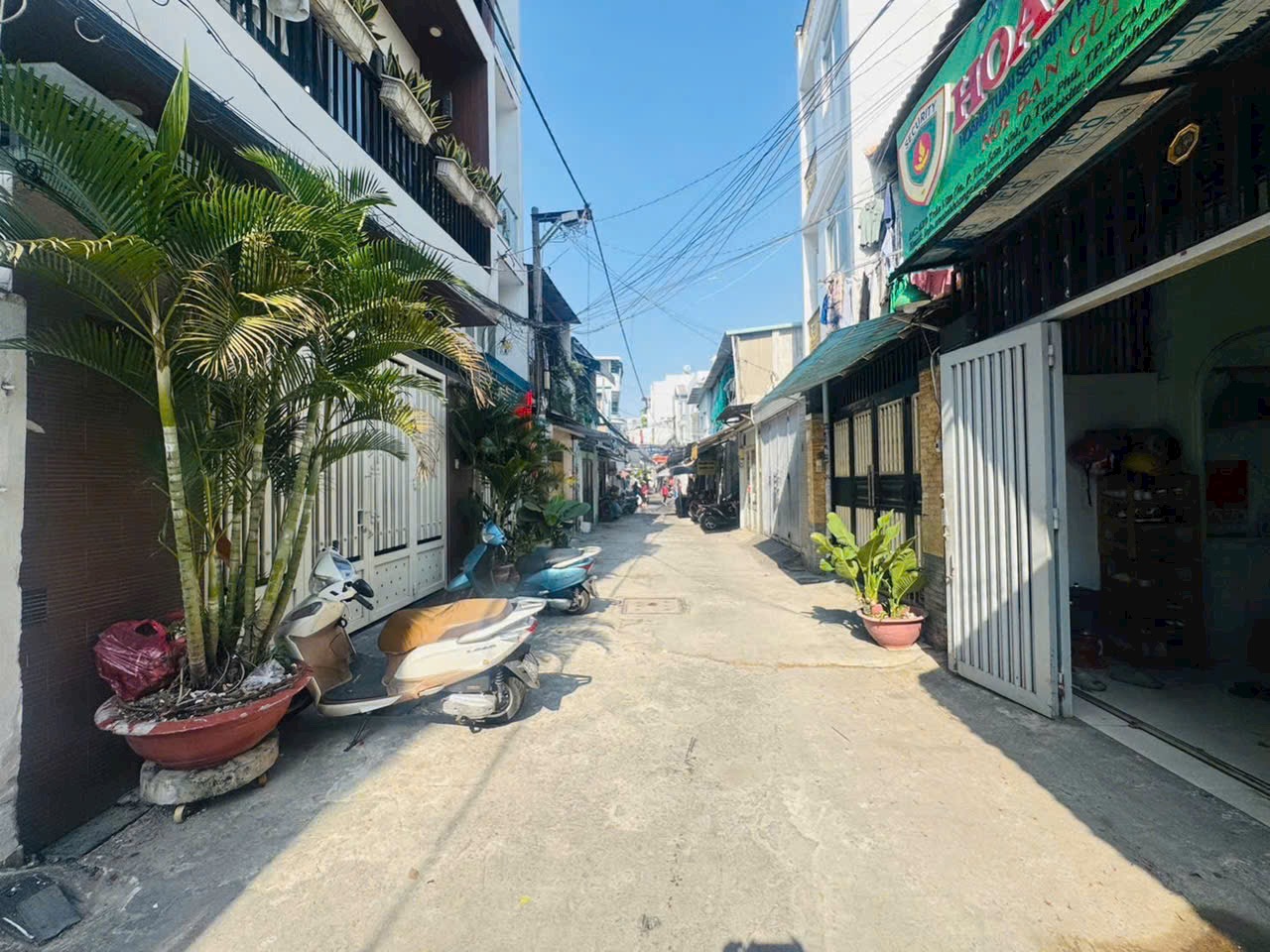 BÁN CHDV HẺM XE HƠI 6M ĐƯỜNG TRẦN VĂN ƠN P.TSN Q.TÂN PHÚ DT:4X17M 3 LẦU ST GIÁ 10.2 TỶ TL 