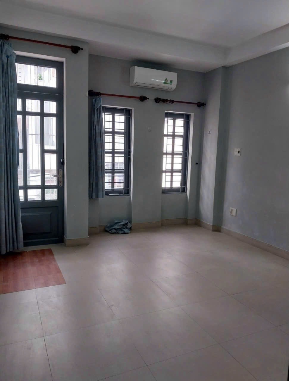 Bán MẶT TIỀN Nguyễn Trường Tộ 4m x 18m NH 4,3m 1 trệt 1 lửng 2 lầu 1 st đang cho thuê 18 triệu