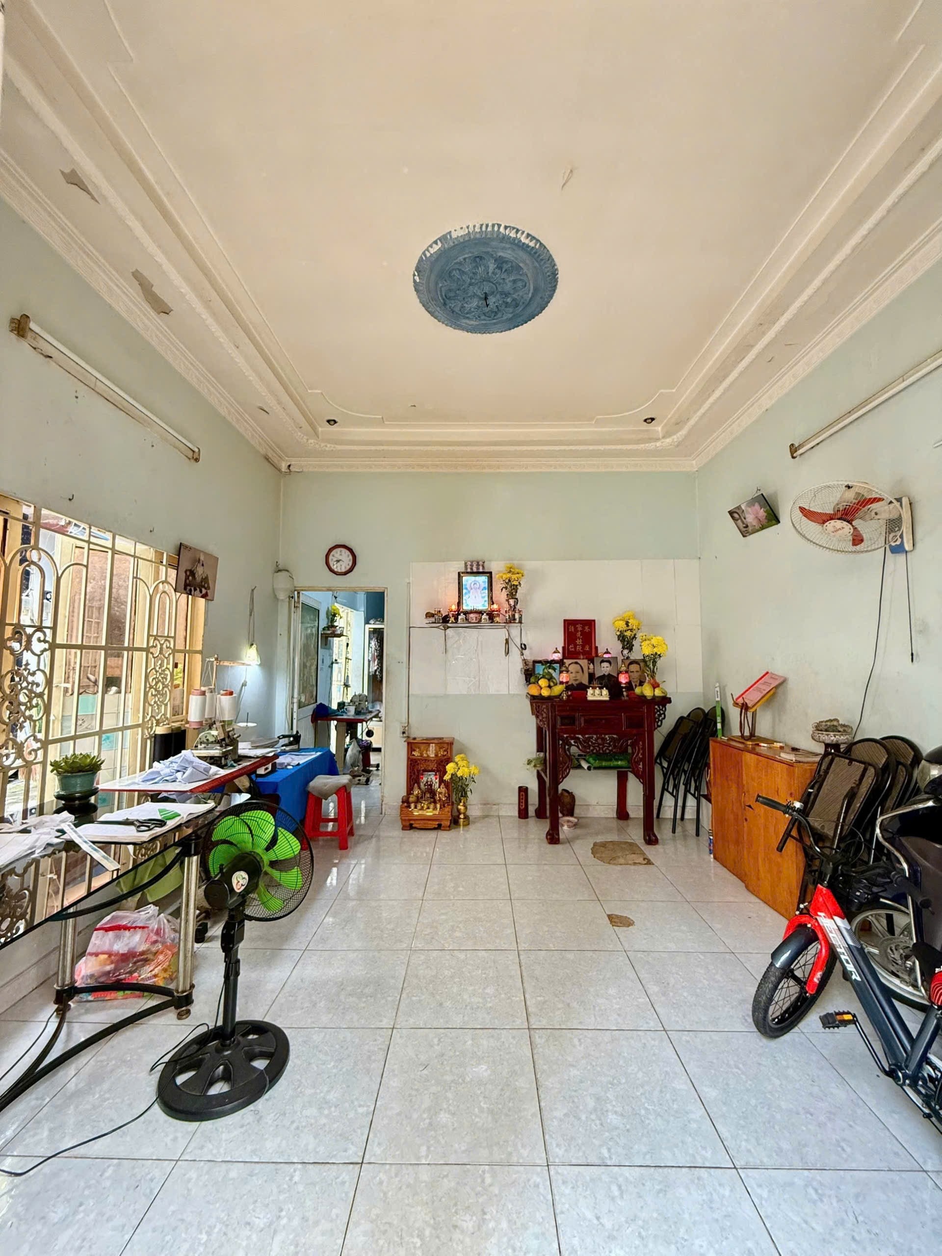 NHÀ ĐẸP GÓC 2 MẶT TIỀN – KHU VIP TÂY THẠNH HIẾM – HẺM XE HƠI - KHU DÂN TRÍ CAO - ỔN ĐỊNH 