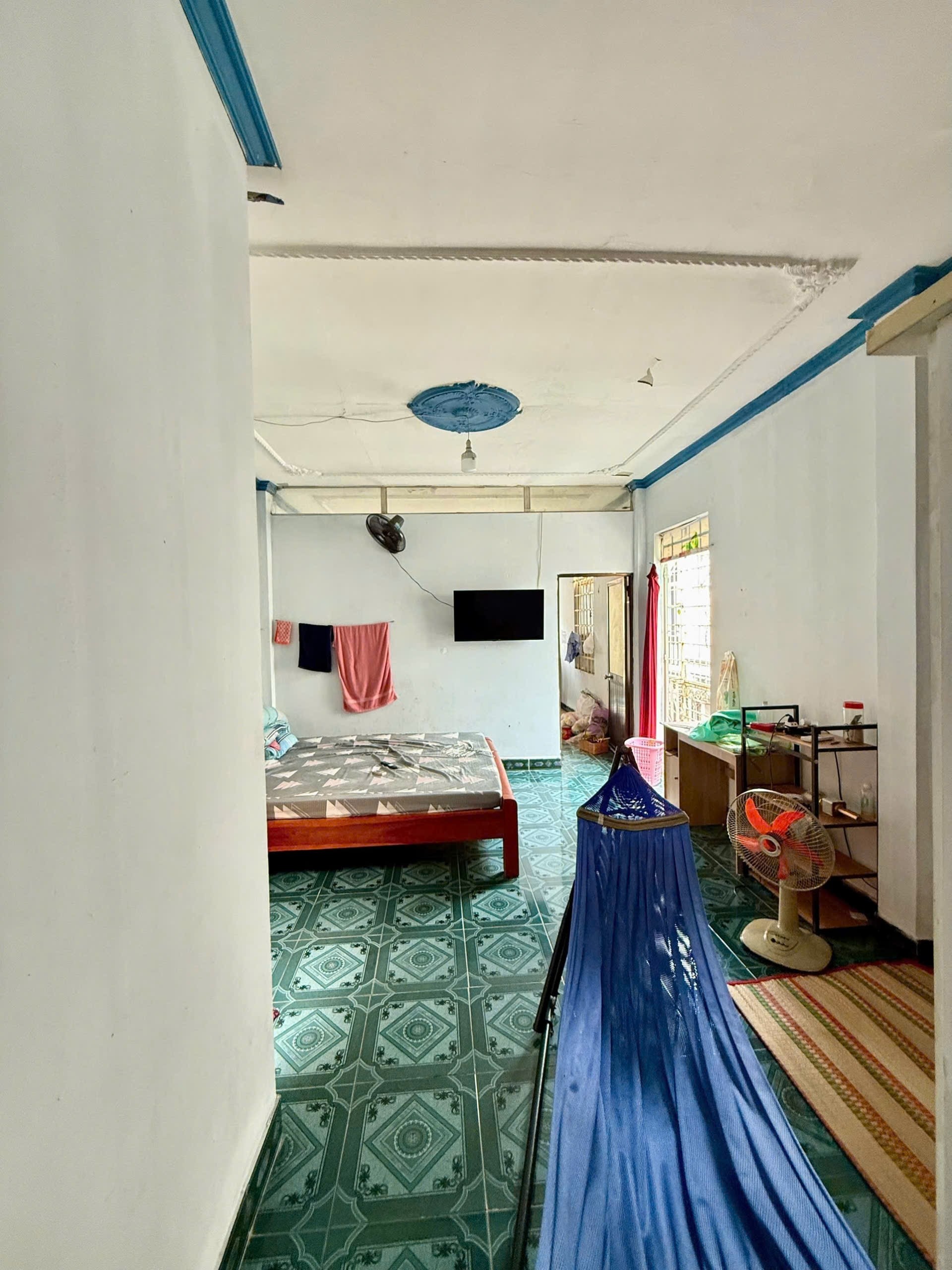 NHÀ ĐẸP GÓC 2 MẶT TIỀN – KHU VIP TÂY THẠNH HIẾM – HẺM XE HƠI - KHU DÂN TRÍ CAO - ỔN ĐỊNH 