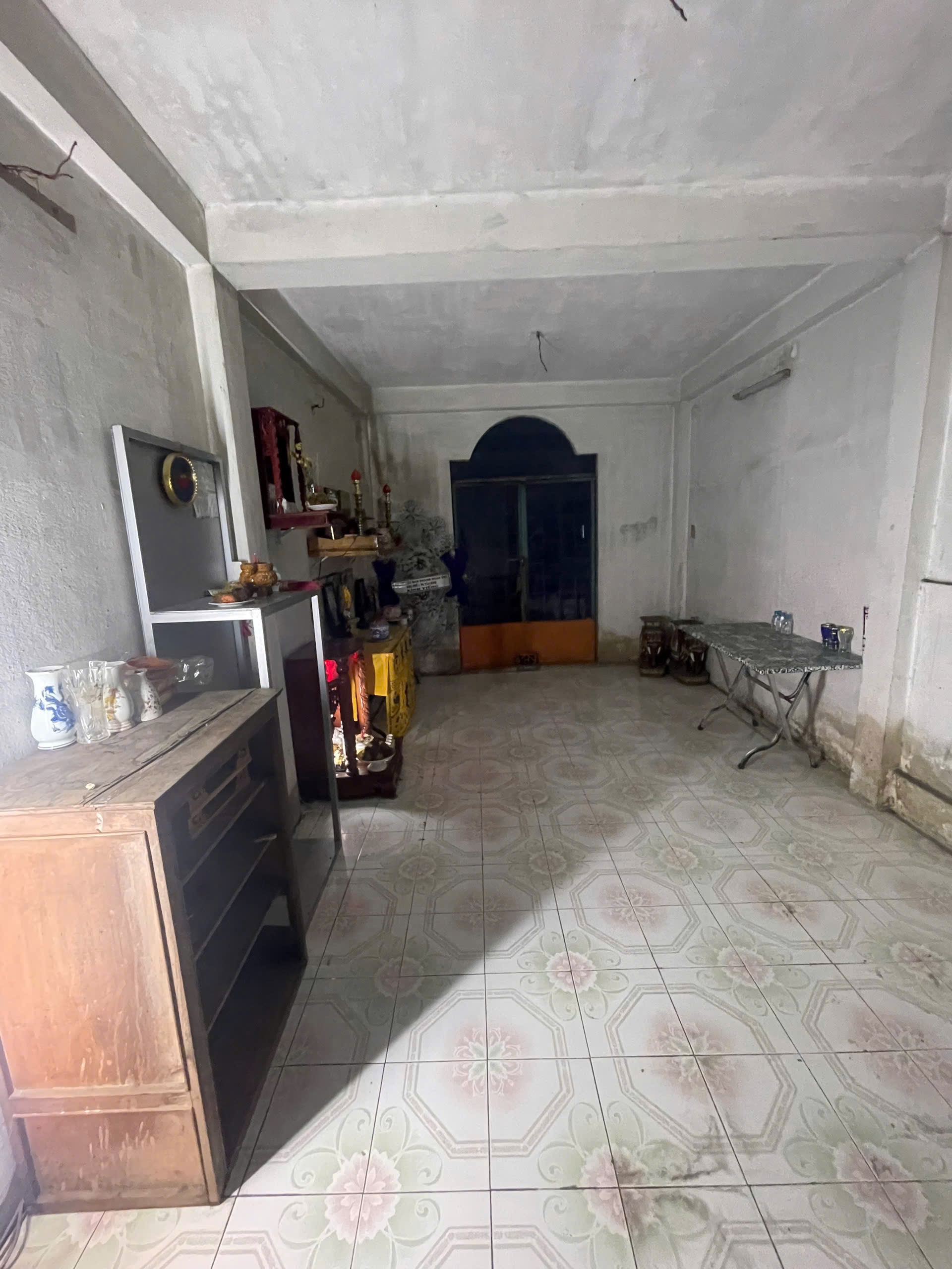 Bán Nhà mặt tiền  Lạc Long Quân 3.3✖️18 đúc 6 tấm gần chợ Tân bình sầm uất 