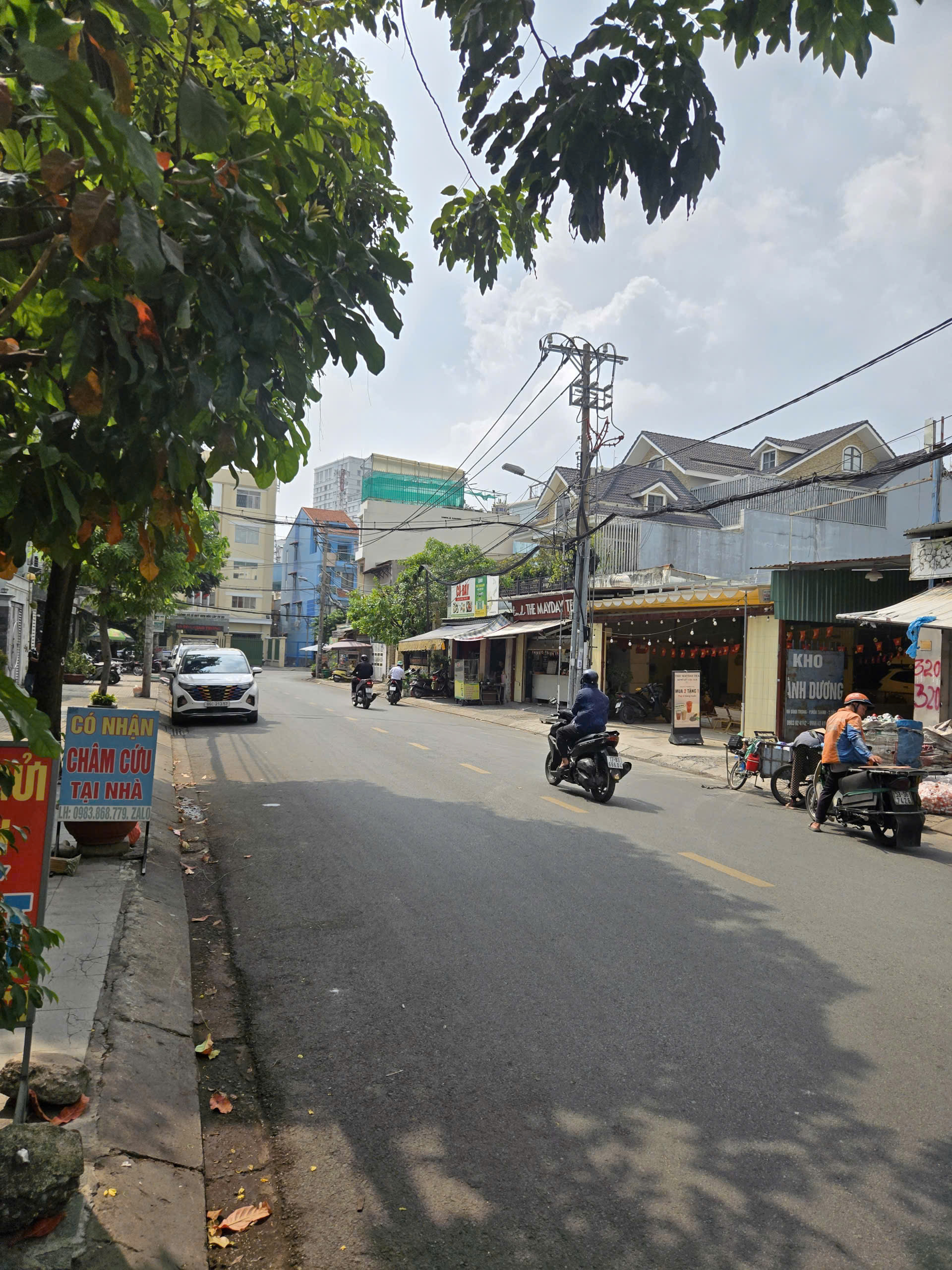 Nhà mặt tiền Trịnh Đình Trọng, 4 x 14.45m, 1 trệt 3 lầu, giá 14 tỷ