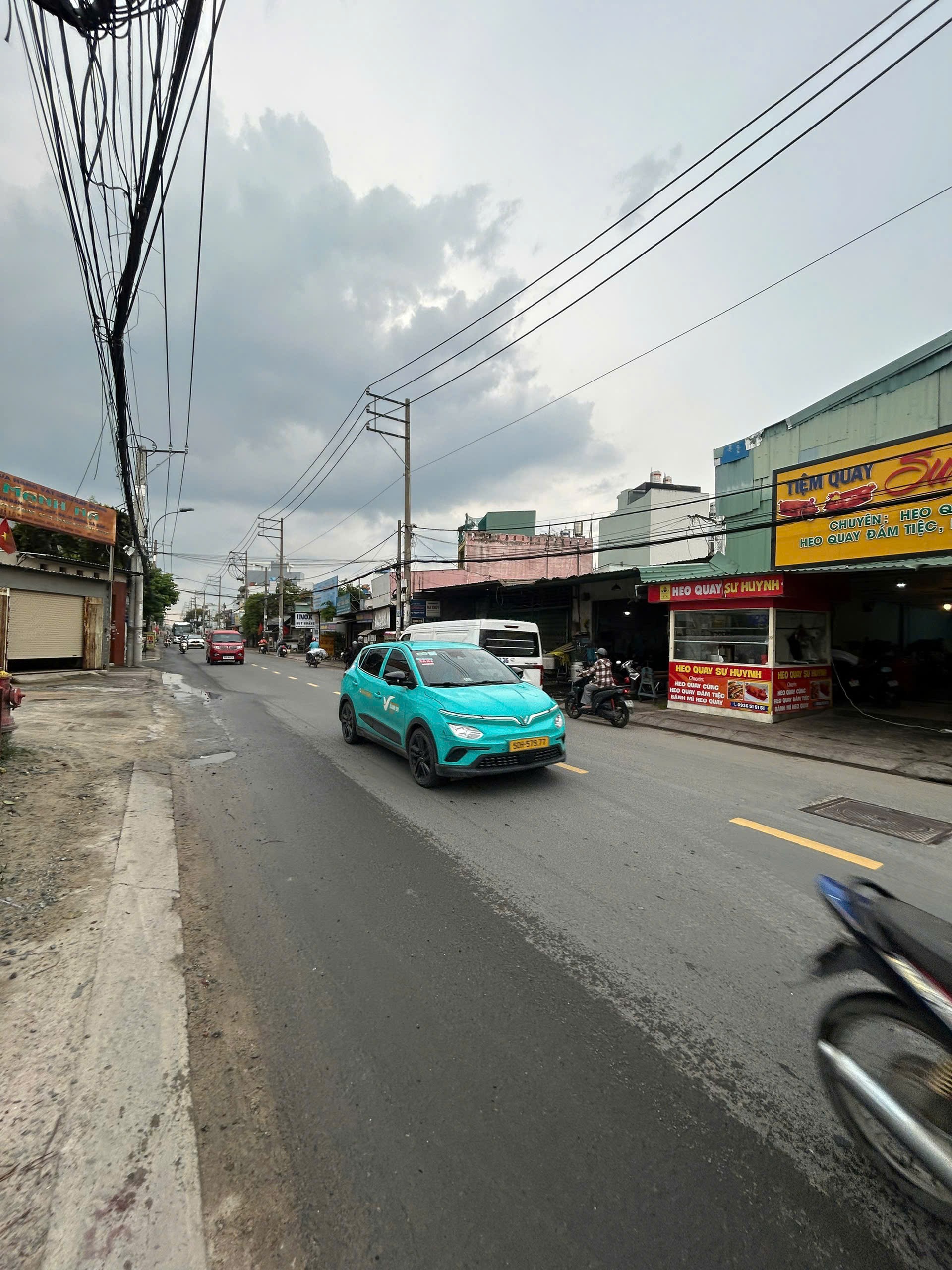 MTKD MÃ LÒ. DT 10❌30m. VỊ TRÍ ĐẸP. SẴN DÒNG TIỀN