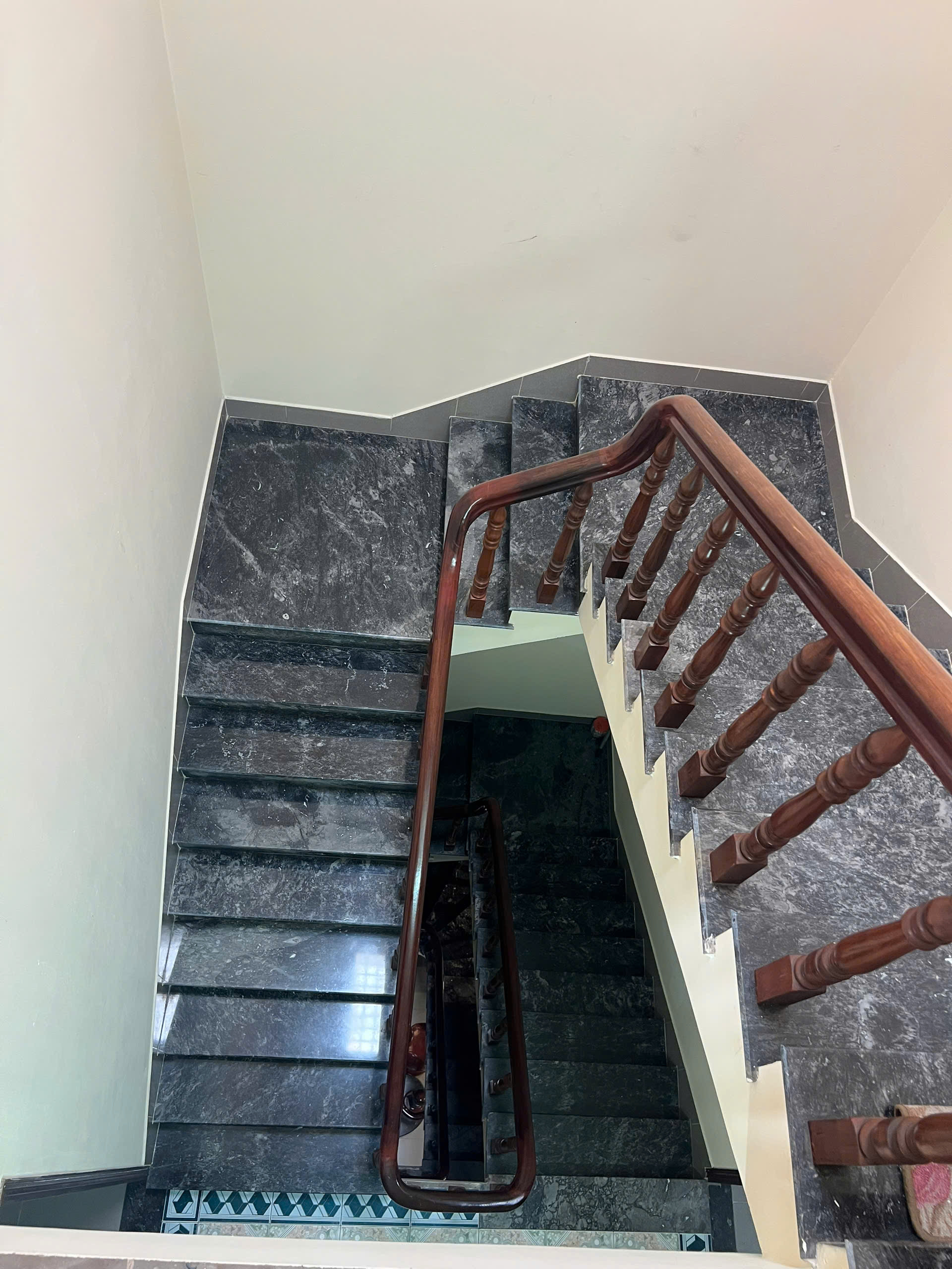 ĐƯỜNG 24B, KHU TÊN LỬA (BÌNH TÂN) DT: 8×20m |  2 sổ riêng (4×20m/căn)  Kết cấu: 3,5 tấm – 10 phòng, 