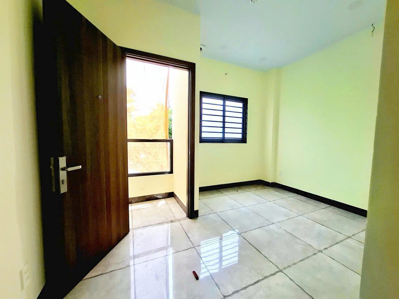 MTKD Nguyễn Thanh Tuyền. DT 4mX23.5m, 5 tầng. Nhà đẹp