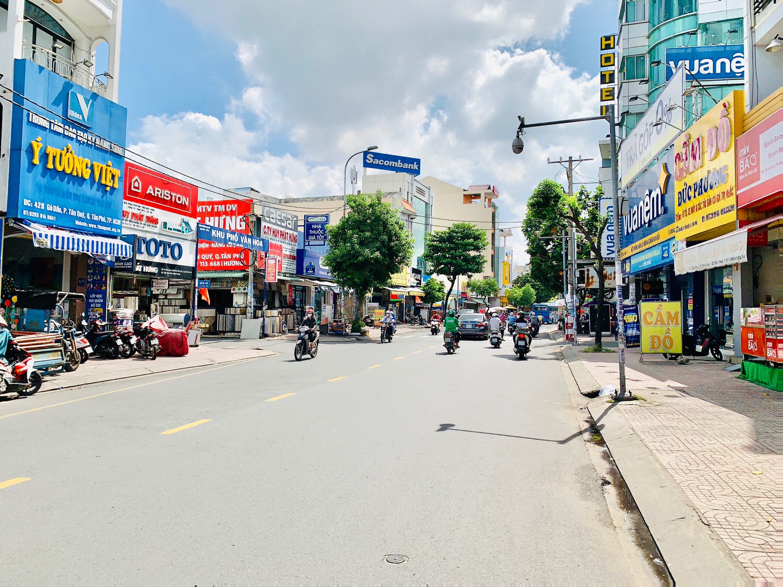 Bán Nhà mặt tiền Gò Dầu 4m x 20m 1 trệt 2 lầu