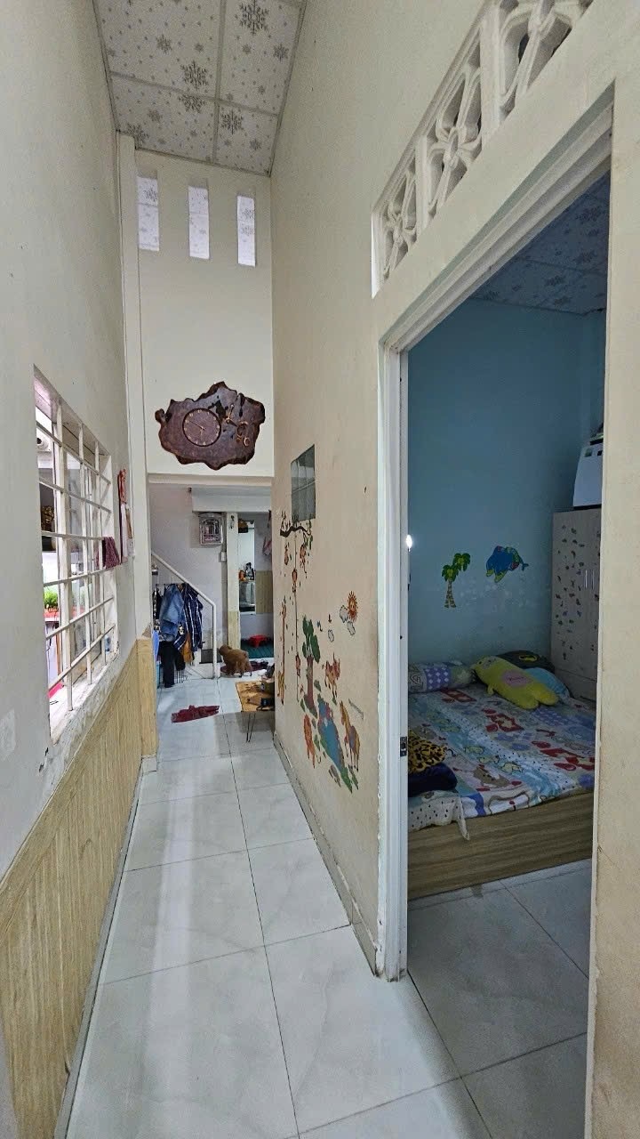 NHÀ CẤP 4 TÂN PHÚ - NỞ HẬU - PHONG THUỶ TỐT