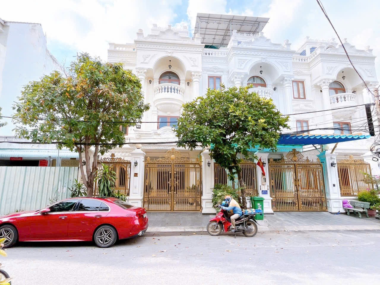 Bán NHÀ HẺM Nguyễn Hữu Dật 7 x 16m 3 lầu 6pn 7wc, có thang máy