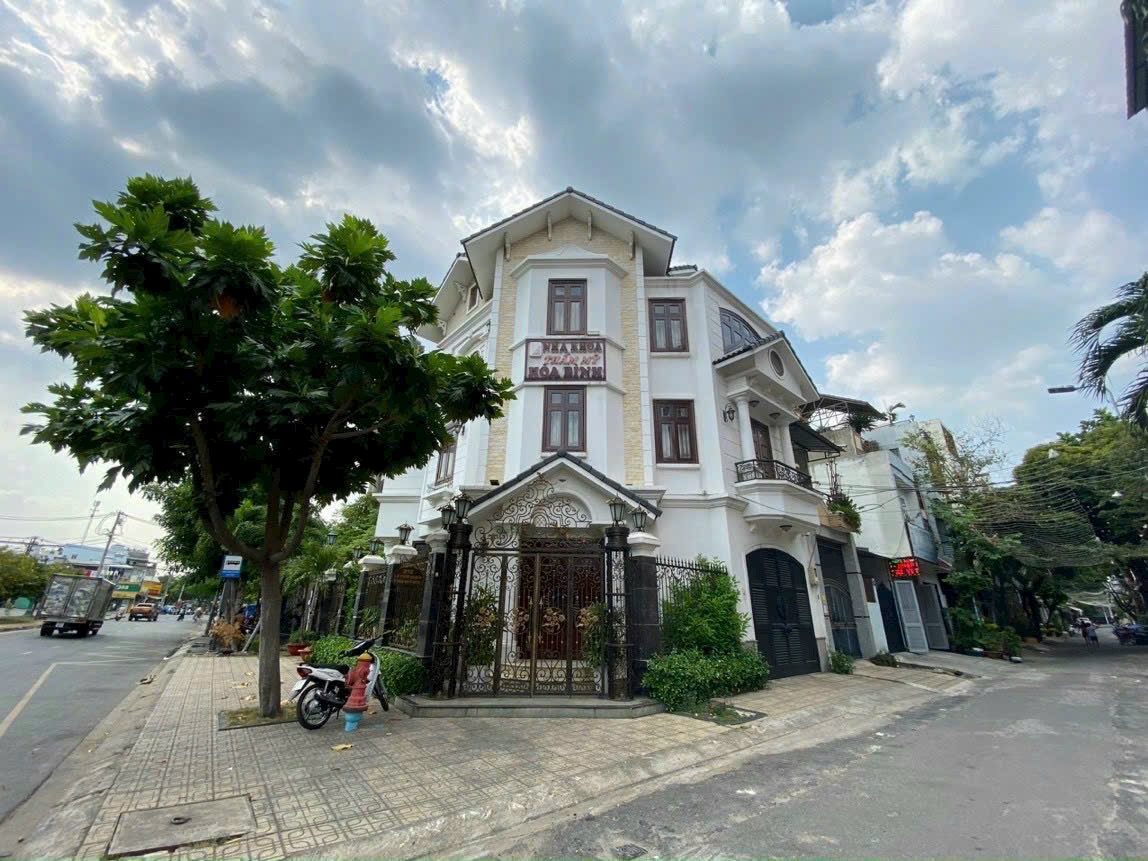 BIỆT THỰ GÓC 2MTKD LÊ THÚC HOẠCH [9x16m], 3 LẦU