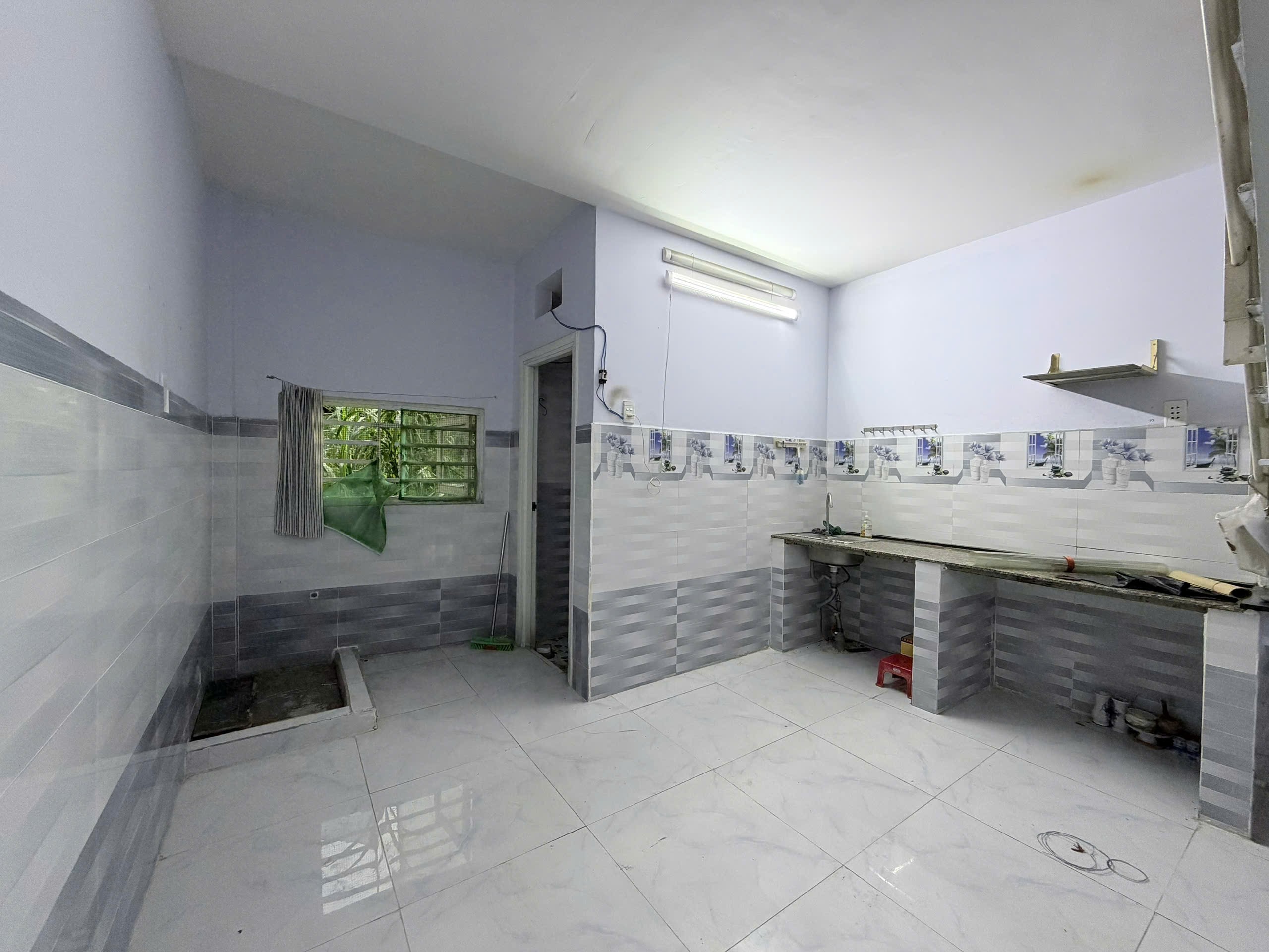 NHÀ HẺM OTO - TÂN PHÚ