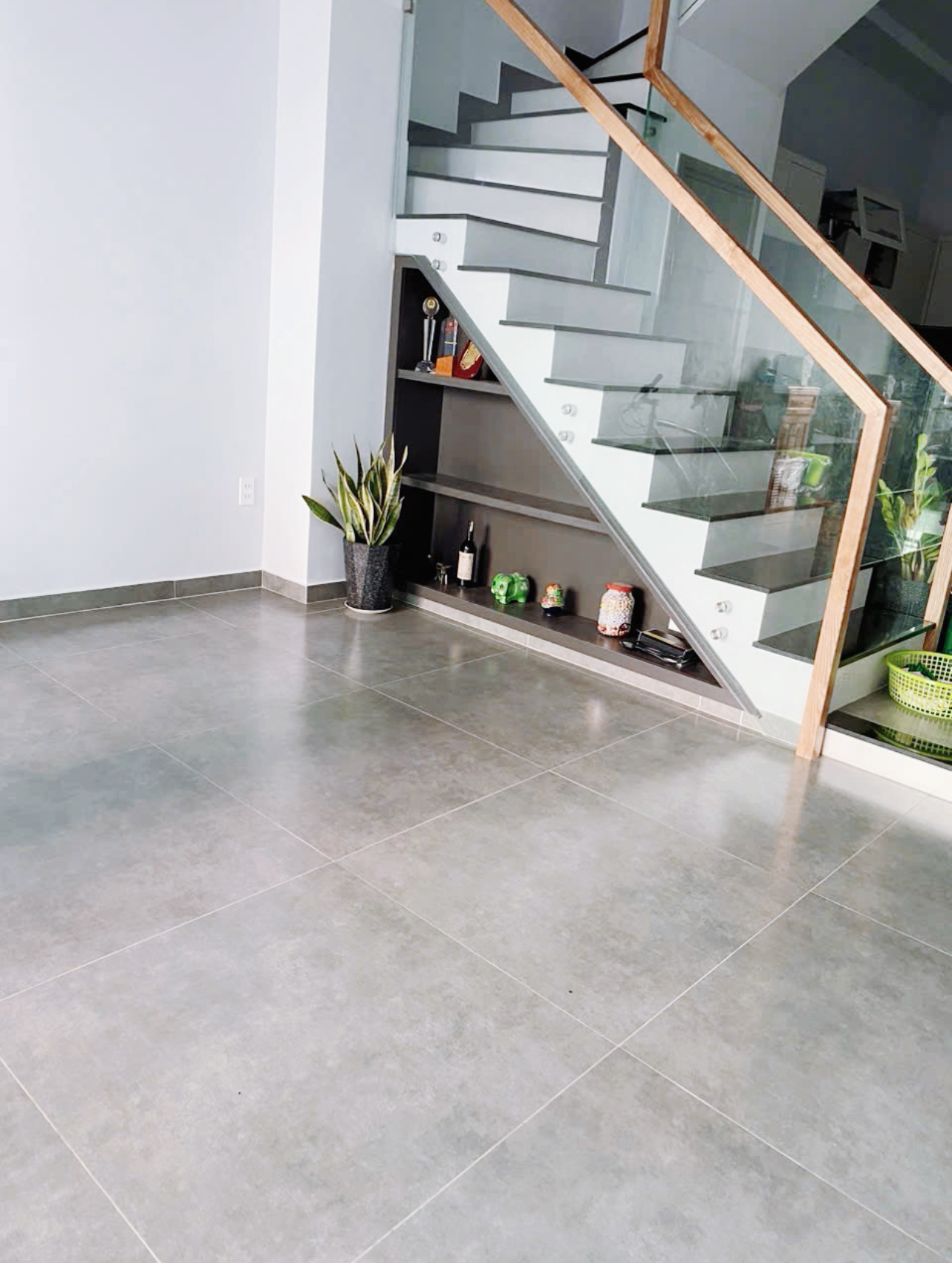 NHÀ MỚI ĐẸP NGAY AEON TÂN PHÚ [4X14M] 1 LẦU SÂN THƯỢNG