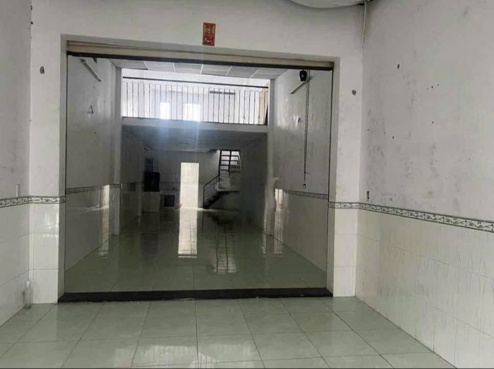 NHÀ CHÍNH CHỦ BÌNH TÂN - ĐANG CHO THUÊ - HẺM NHỰA 8M XE HƠI XE TẢI RA VÀO THOẢI MÁI- NHÀ VUÔNG VỨC