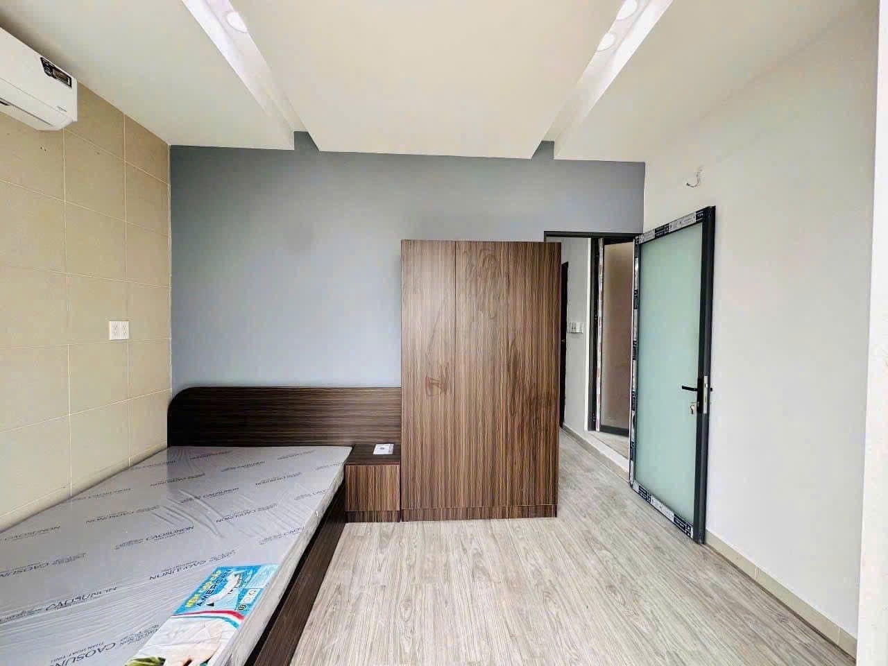 Siêu Phẩm Toà Nhà Ngang 8M Ngay ETown Cộng Hoà