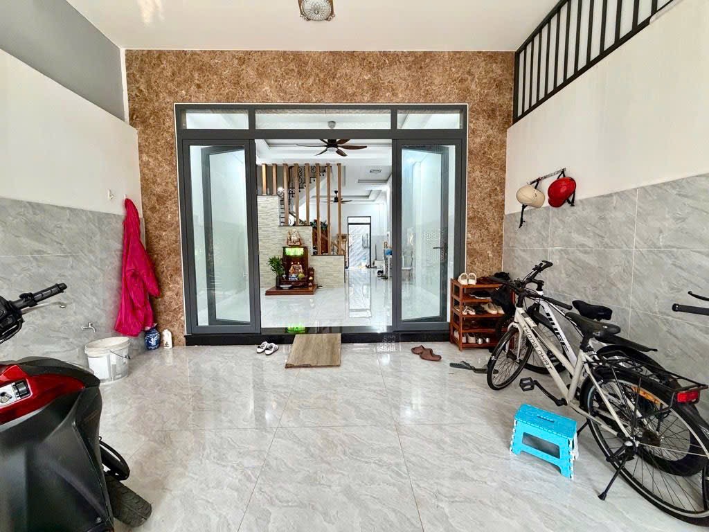 Mặt tiền kinh doanh NGUYỄN QUÝ ANH, NHÀ ĐẸP MỚI ĐÚC 6 TẤM