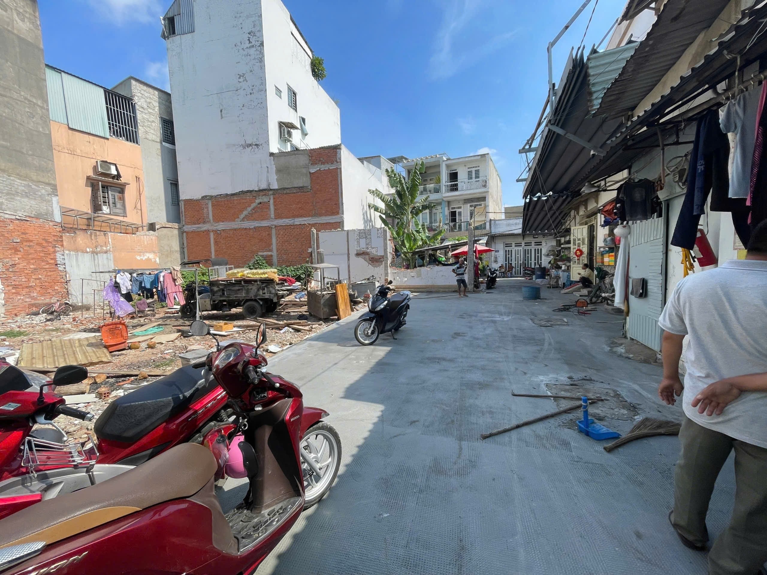 HÀNG HIẾM - ĐẤT BÌNH HƯNG HOÀ - 