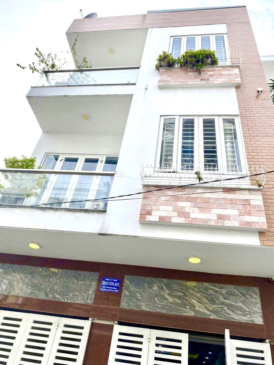 NHÀ KHU VIP PHAN ĐÌNH PHÙNG [6x13m] 2 LẦU