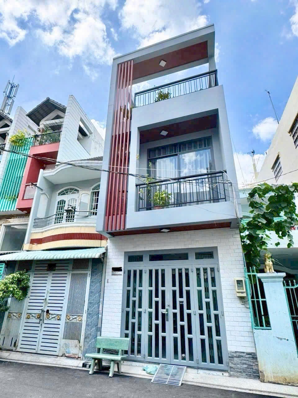 BÁN NHÀ ĐẸP KHU TÔ HIỆU - ĐẦM SEN [4x17.3m] 2 lầu