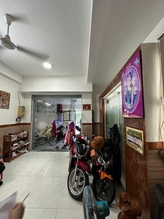 MẶT TIỀN ĐÔ ĐỐC LONG - NHÀ VỪA Ở VỪA CHO THUÊ - NHÀ SIÊU XINH