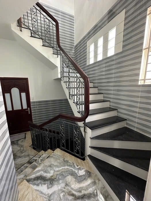 MẶT TIỀN ĐÔ ĐỐC LONG - NHÀ VỪA Ở VỪA CHO THUÊ - NHÀ SIÊU XINH